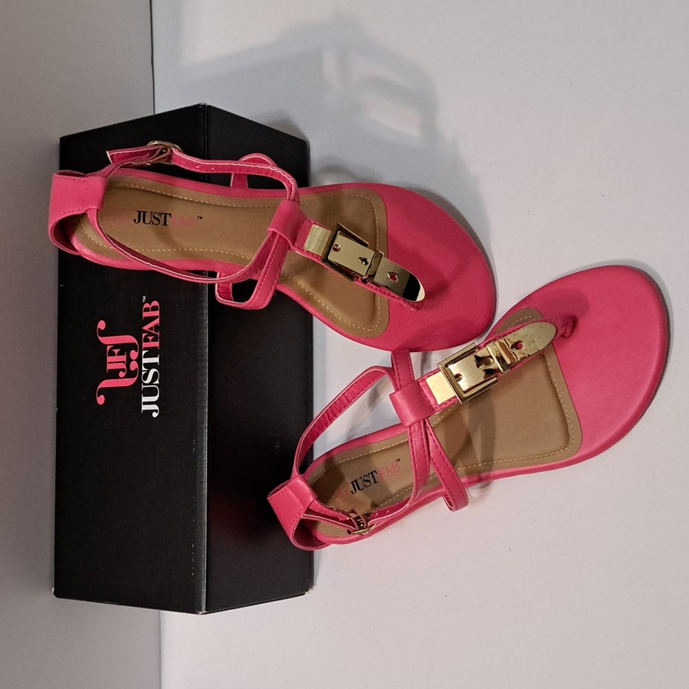 New JustFab Women's Thong Sandals Fuchsia Color Sz 8